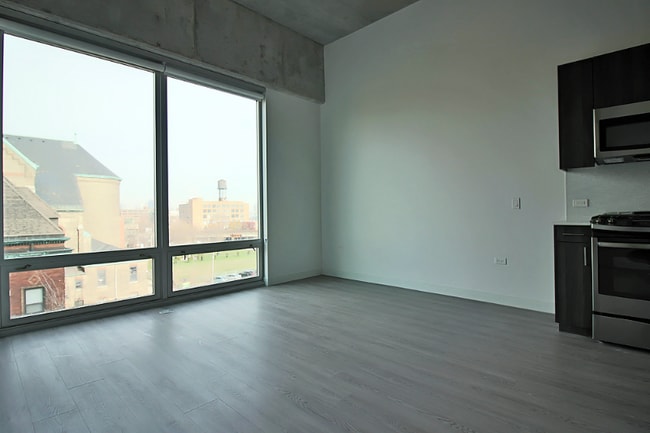 Photo - 712 N Morgan St (Chicago, IL) Apartment