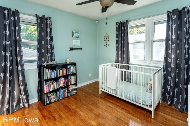 Foto del edificio - 4 br, 2 bath House - 806 SE Sharon Drive