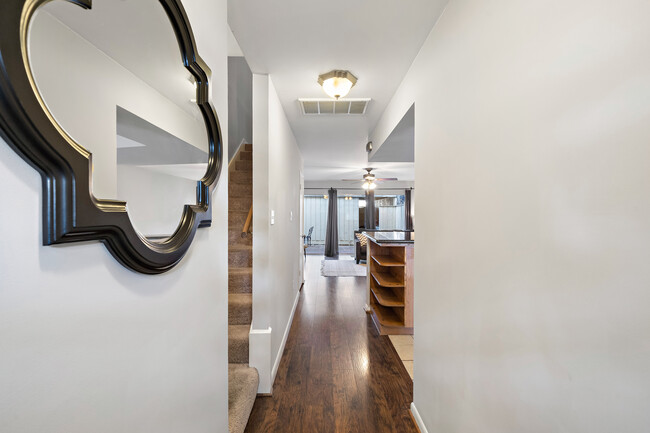 Building Photo - 2162 Winrock Blvd