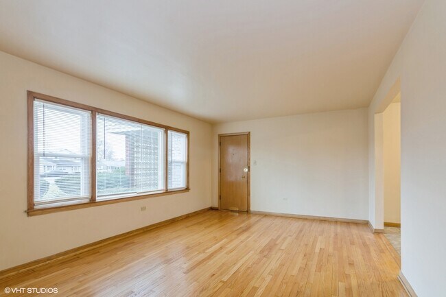 Foto del edificio - 4434 W 87th St