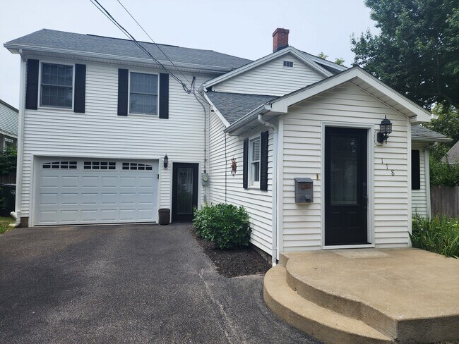 Building Photo - 118 Arend Ave