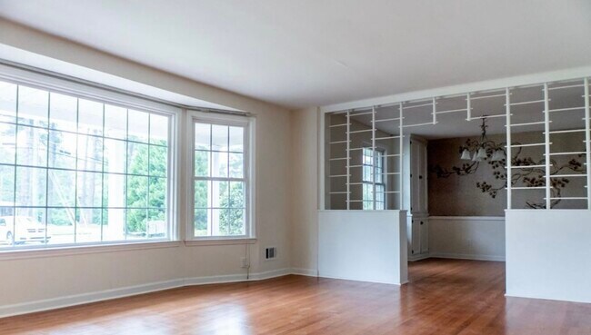 Building Photo - 504 Aumond Rd