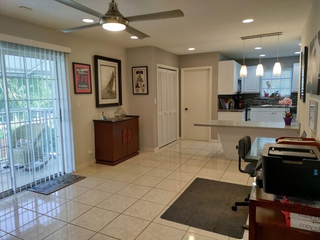 Foto del edificio - 7945 SW 199th Terrace