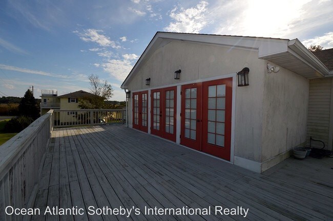 Building Photo - 3 br, 2 bath House - 1 Gull Drive