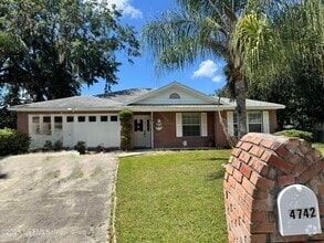 Building Photo - 4742 Trevi Dr