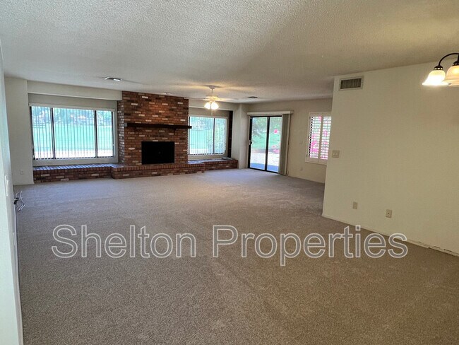 Foto del edificio - 18942 N 96th Ln