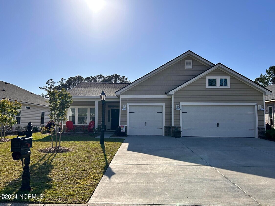 Primary Photo - 167 Barwick Dr NW