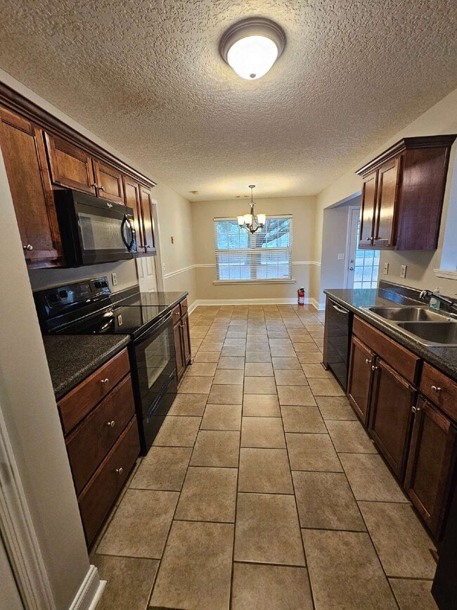 Foto del edificio - Home in Ludowici for rent with large fenced yard.