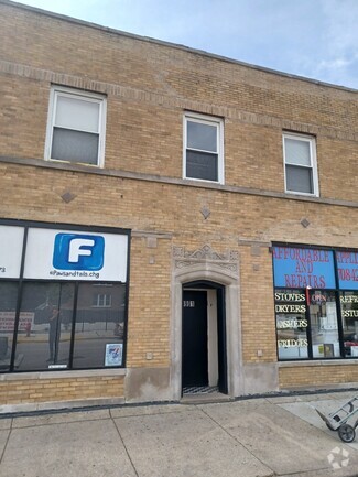 Building Photo - 4901 W 14th St