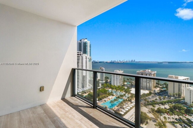 Foto del edificio - 1451 Brickell Ave