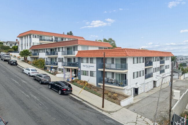 Building Photo - 740 W 24th St.