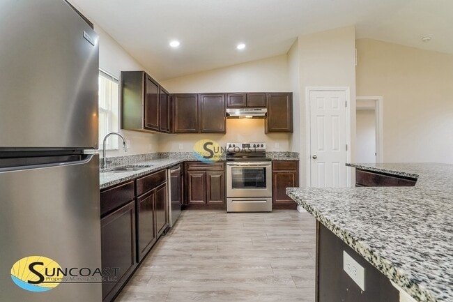 Building Photo - 333 Marion Oaks Golf Way