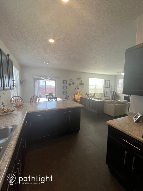 Building Photo - 53 Hermanos Loop