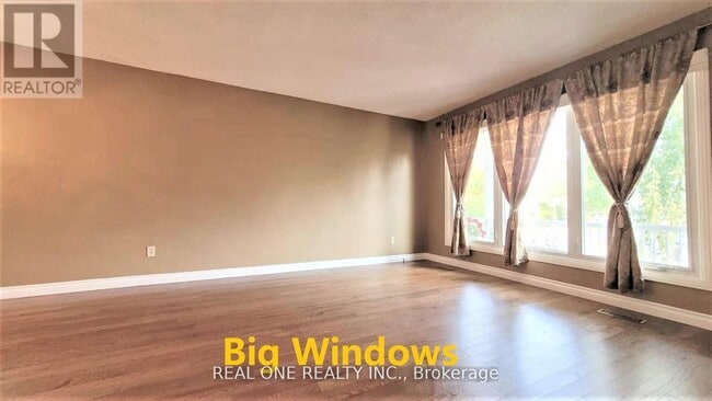 Building Photo - 2405 Benedet Dr