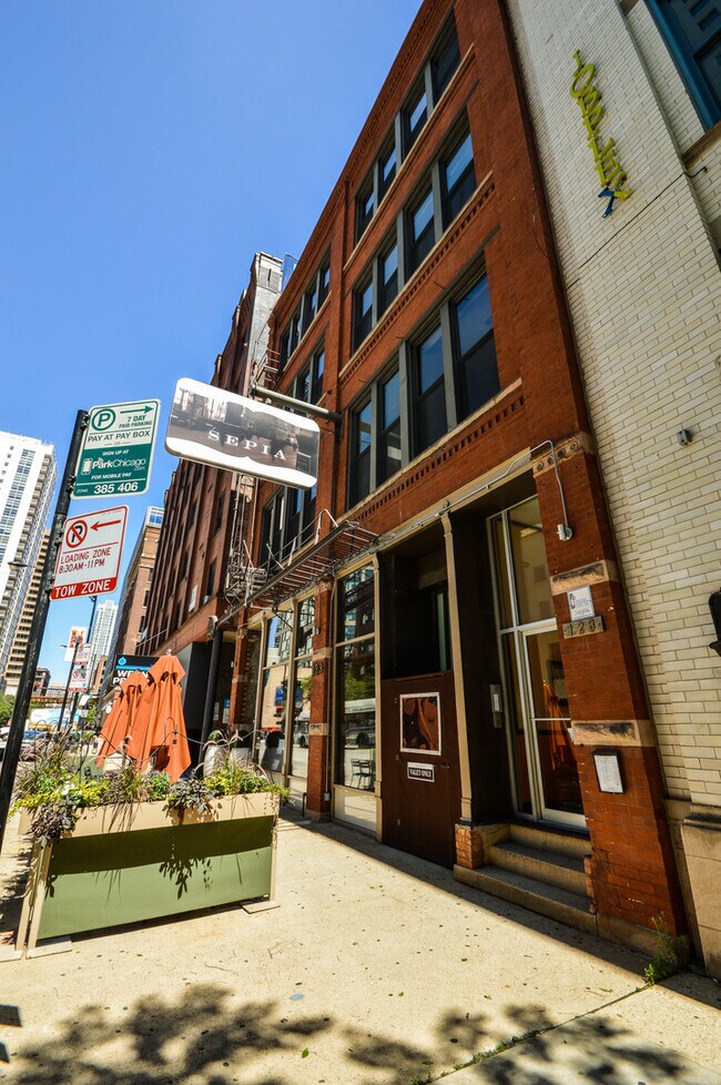 Building Photo - 123 N Jefferson St