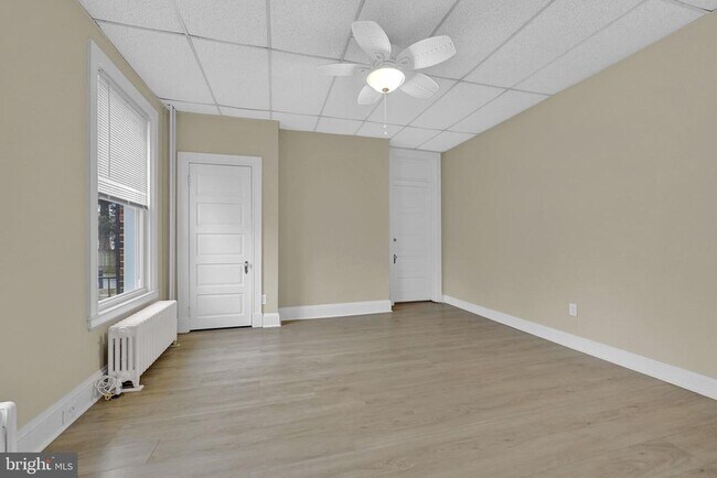 Foto del edificio - 2203 Edmondson Ave