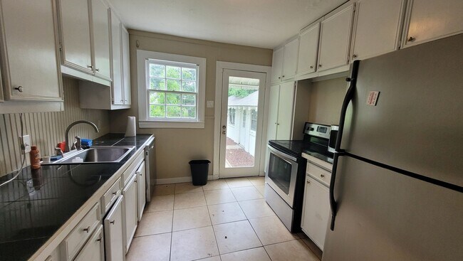 Foto del edificio - Pet Friendly 3 Bedroom Cottage in Southdowns