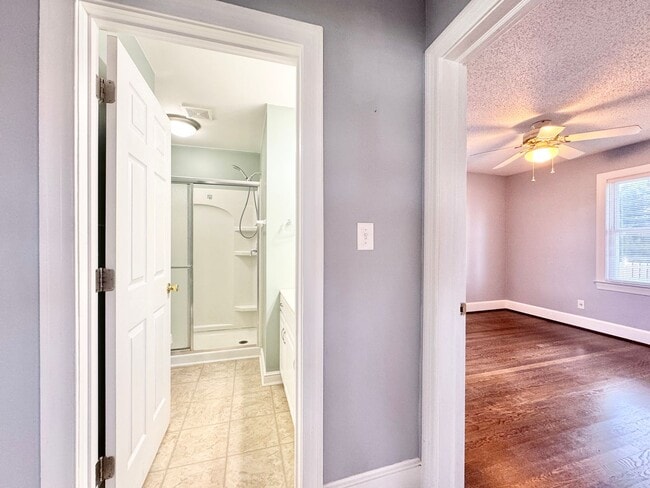 Building Photo - 2 BR in Northern Guilford School district