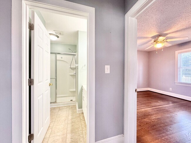 Foto del edificio - 2 BR in Northern Guilford School district