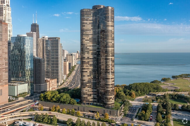 Lake Point Tower