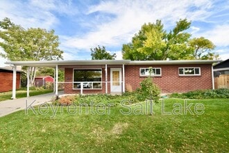 Building Photo - 1308 Sonata St