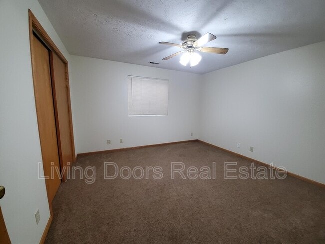 Foto del edificio - 6441 Whitewater Ln