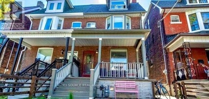 Building Photo - 176-176 Grace St