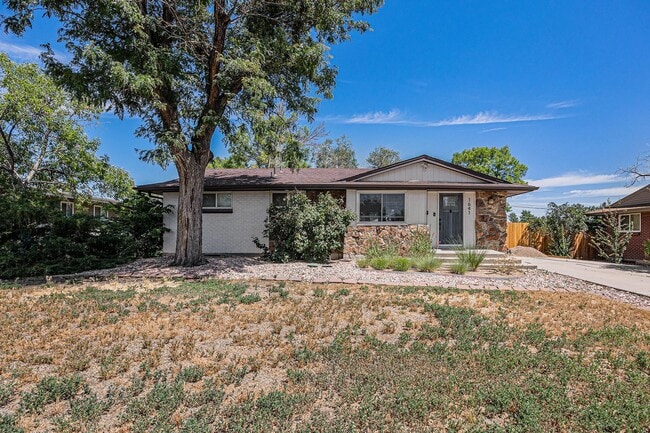 Completely Updated 3-Bedroom Home in North... - Completely Updated 3-Bedroom Home in North...
