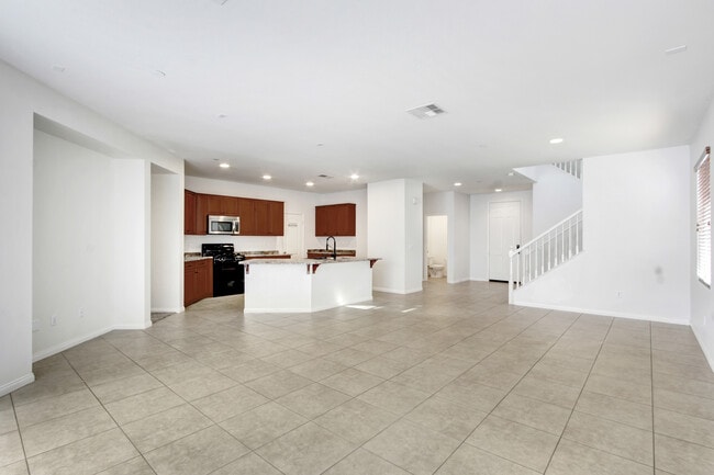 Building Photo - 5428 Novara Ave