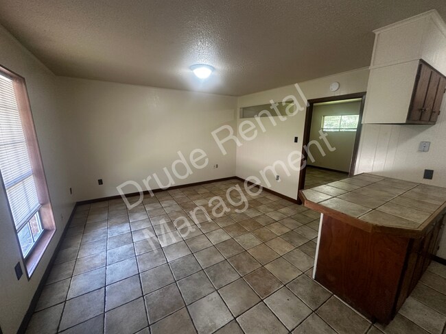 Foto del edificio - 42219 W Yellow Water Rd