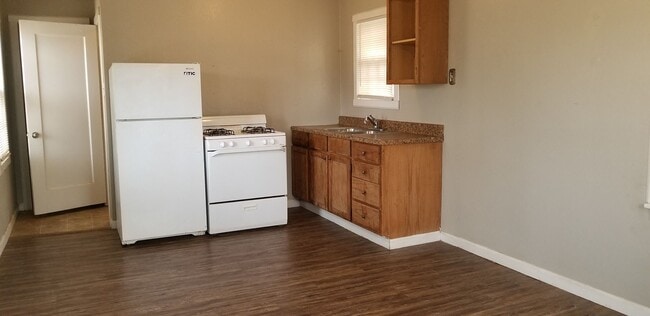 Foto del edificio - 2421 22nd St