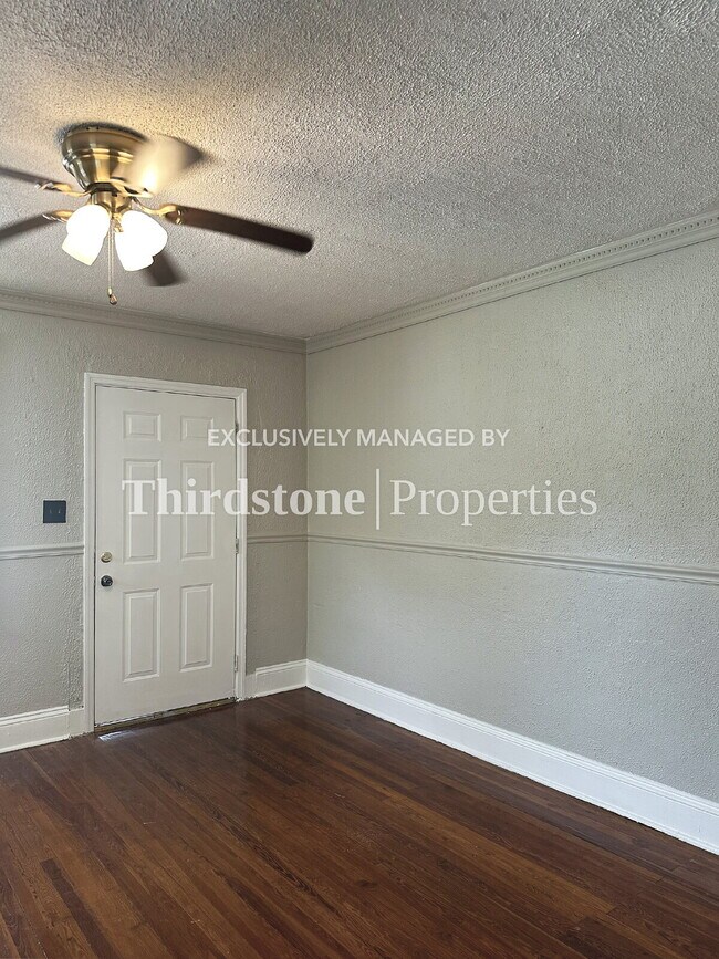 Building Photo - 961 Dorchester St