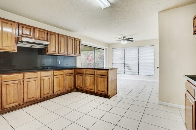 Building Photo - 1538 Ainsdale Dr