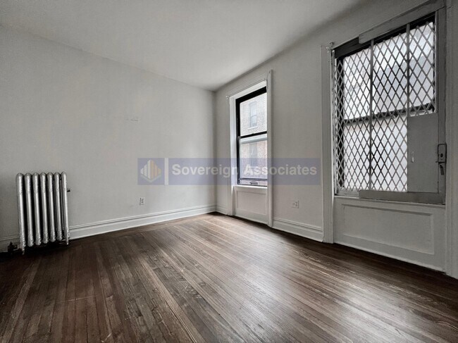 Building Photo - 184 Claremont Avenue