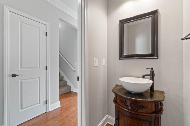 Foto del edificio - 116 Jonquil Ave NW