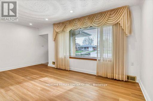 Building Photo - 115 Harris Ct