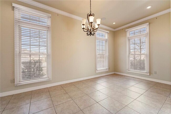 Foto del edificio - 2700 S Everest Ave