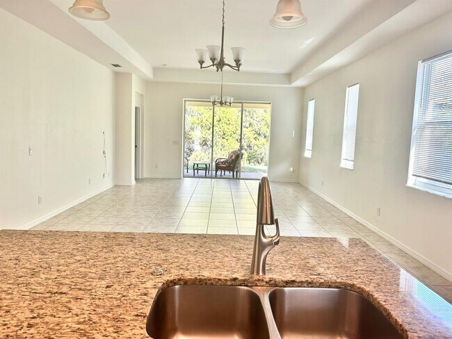 Building Photo - 2921 Trustee Ave