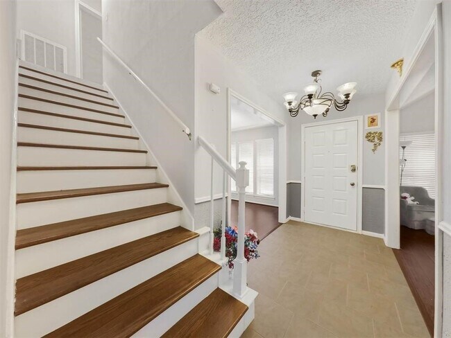 Foto del edificio - 12406 Sarti St