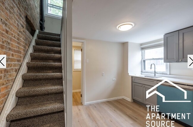 Photo - 1501 W Fullerton Ave Apartment