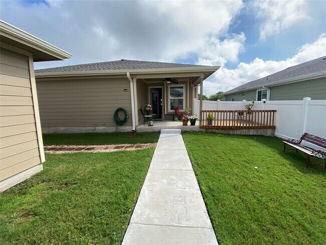 Building Photo - 18708 Obed River Dr