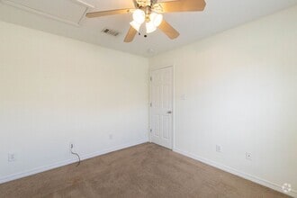 Building Photo - 17239 Avondale Cir