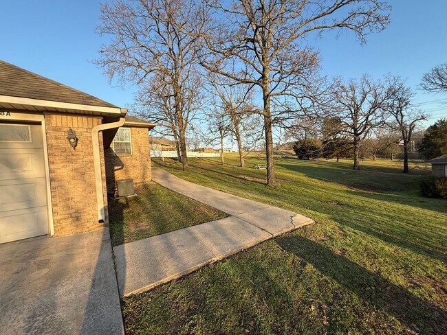 Foto del edificio - 1528 N 24th St