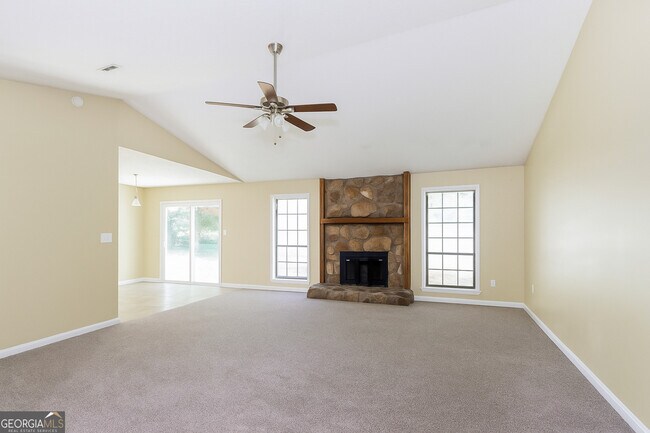 Foto del edificio - 9415 Haley Ct