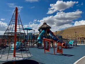 Building Photo - 1549 Charmer Ln