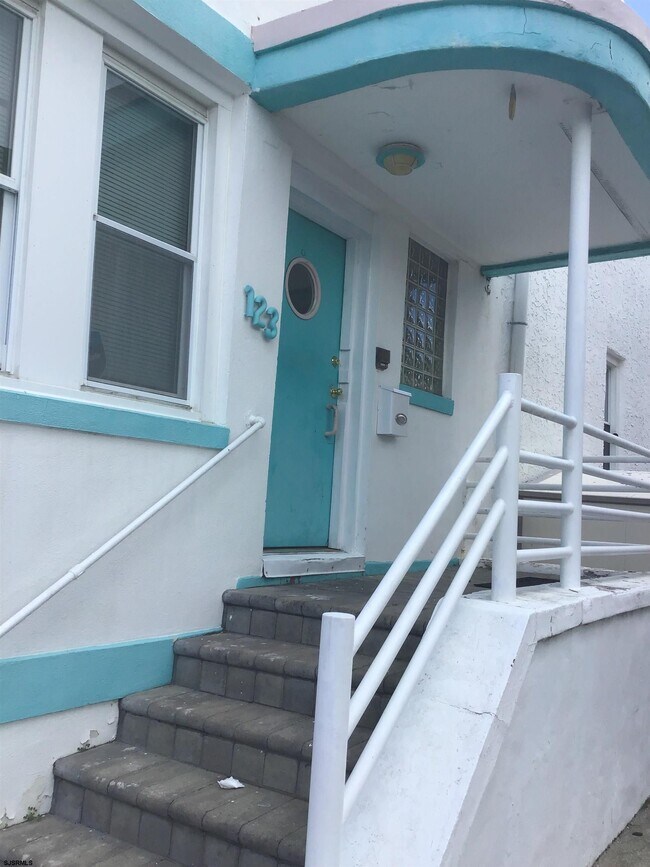 Foto del edificio - 123 N Cornwall Ave