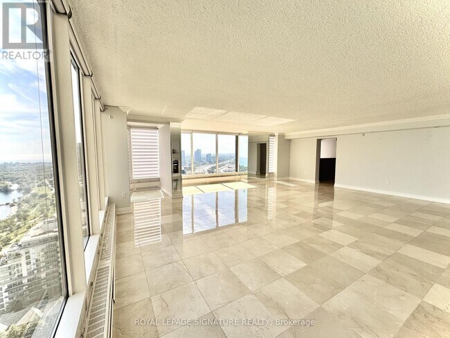 Photo du bâtiment - 3001 - 2045 LAKESHORE BOULEVARD SW