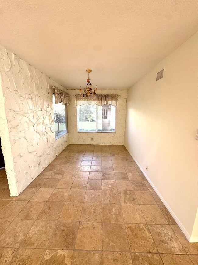 Building Photo - Grandridge