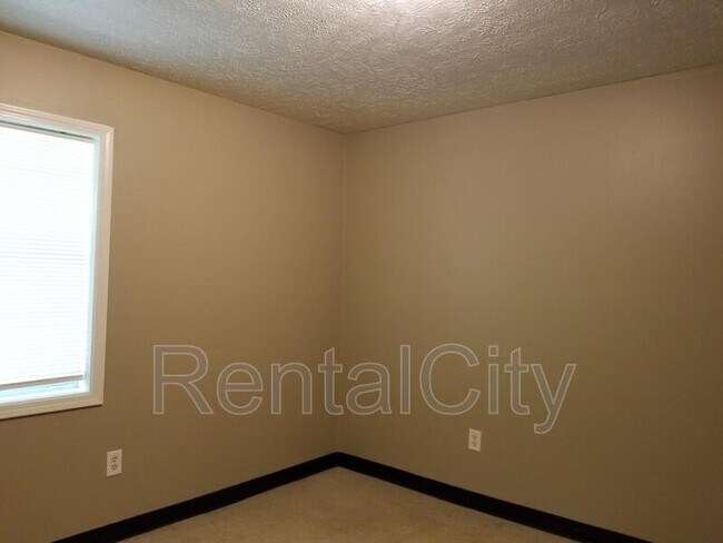 Foto del edificio - 1274 Fairground Rd