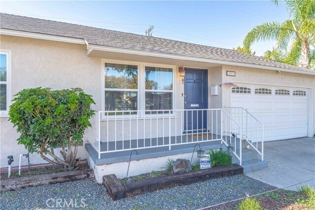 Building Photo - 2371 Park Ave